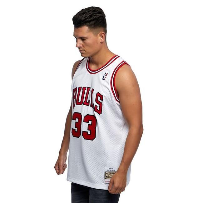 Chicago Bulls (Scottie Pippen) #33 Jersey – FeddiFashion